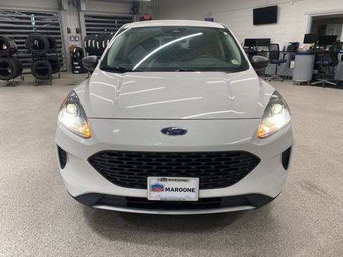 Used 2022 Ford Escape S image 2