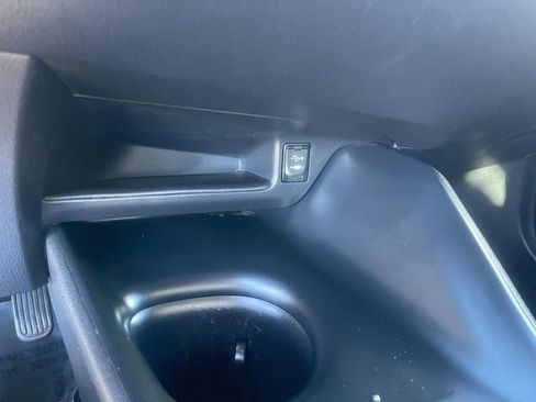 Used 2018 Toyota C-HR XLE image 19