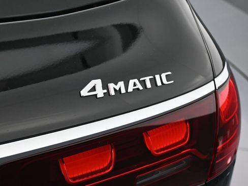 Used 2025 Mercedes-Benz GLS 450 4MATIC image 15