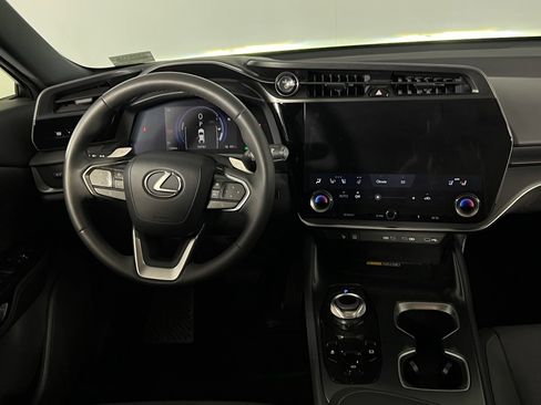 Used 2023 Lexus RZ 450e Premium image 13