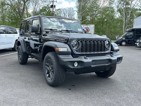 New 2026 Jeep Wrangler Unlimited Sport AWD/4WD image 18