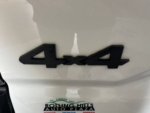 Used 2021 Toyota Tacoma TRD Off-Road AWD/4WD image 46