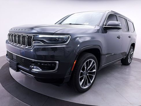 Used 2022 Jeep Wagoneer Series III w/ Premium Group I RWD image 13