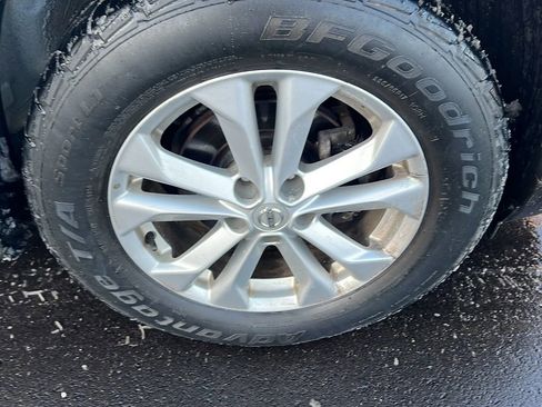 Used 2016 Nissan Rogue SV image 35