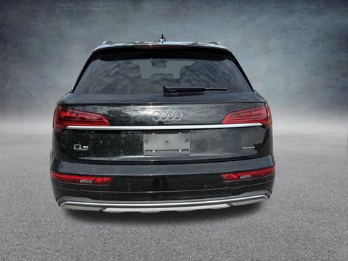 Used 2023 Audi Q5 2.0T Premium w/ Convenience Package AWD/4WD image 4