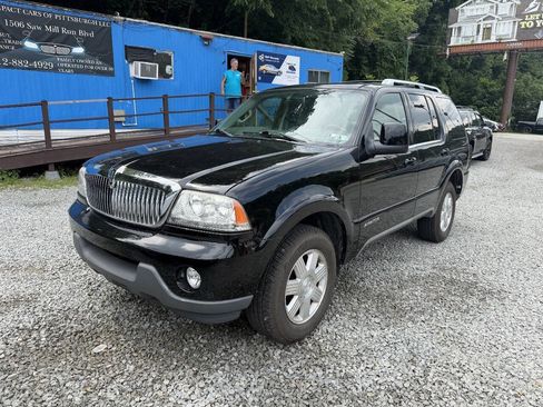 Used 2005 Lincoln Aviator AWD image 4