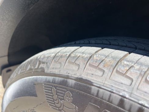 Used 2025 Ford Escape SE image 26