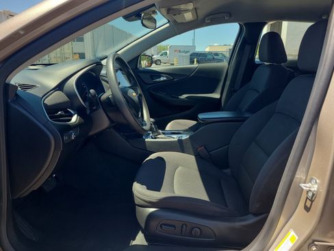Certified 2024 Chevrolet Malibu LT FWD image 12