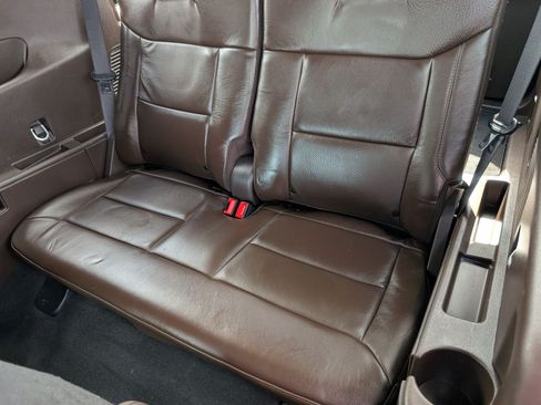 Used 2024 Ford Explorer King Ranch w/ Technology Package RWD image 33