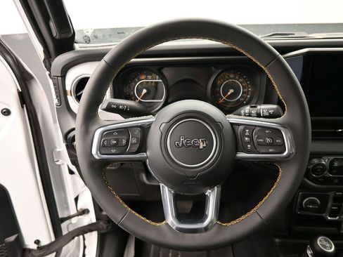 Used 2024 Jeep Wrangler Sahara w/ Safety Group image 15