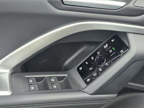 Used 2025 Audi Q5 Prestige image 21