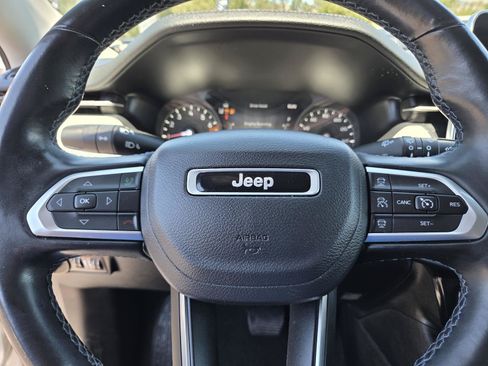 Used 2022 Jeep Compass Latitude w/ Convenience Group AWD/4WD image 24