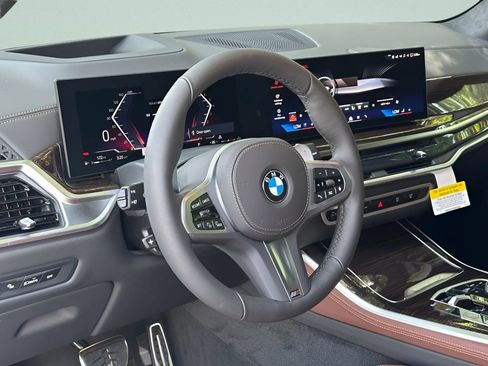 New 2026 BMW X5 xDrive40i w/ M Sport Package AWD/4WD image 13