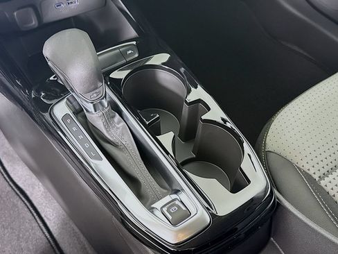 New 2026 Chevrolet Trax LT w/ Midnight Edition FWD image 17