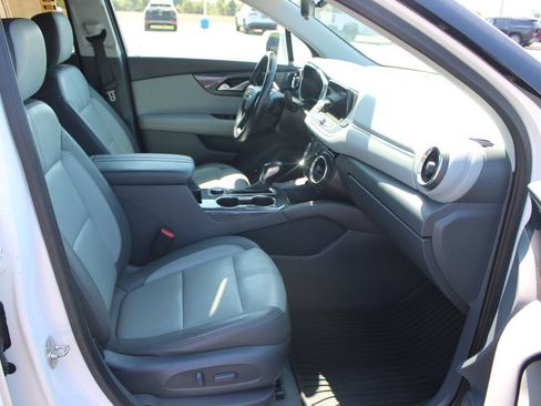 Used 2020 Chevrolet Blazer LT w/ Sound & Technology Package FWD image 27