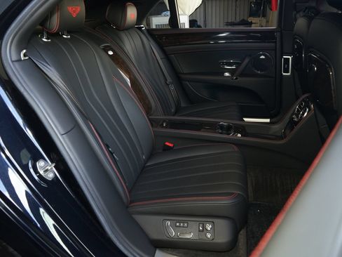 Used 2014 Bentley Flying Spur W12 AWD/4WD image 19