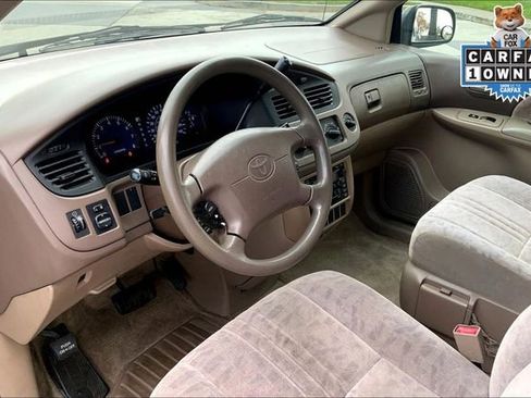 Used 2001 Toyota Sienna LE image 13