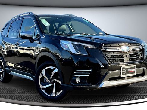 Used 2022 Subaru Forester Touring image 1