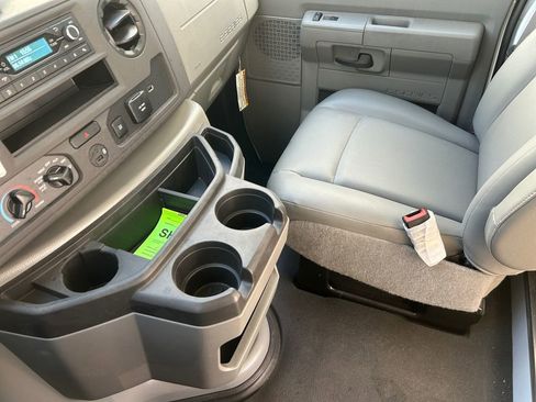 New 2026 Ford E-450 and Econoline 450 Super Duty w/ Power Equipment Group RWD image 7