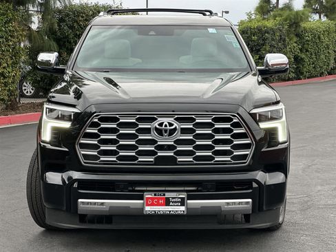 Used 2025 Toyota Sequoia Capstone image 6