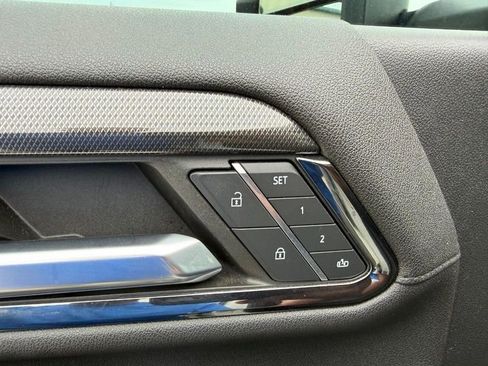 Used 2024 GMC Sierra 2500 AT4 w/ AT4 Premium Plus Package image 17