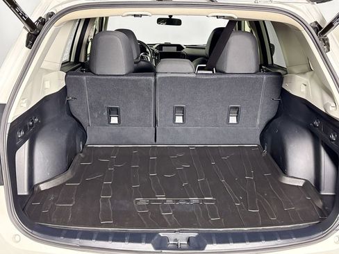 Used 2024 Subaru Forester Premium image 21