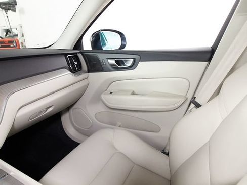 Used 2023 Volvo XC60 T8 Plus AWD/4WD image 8