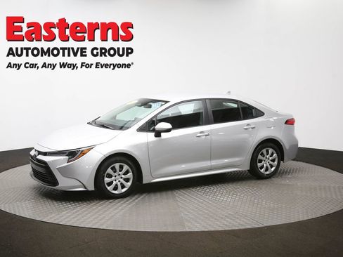 Used 2023 Toyota Corolla LE image 56