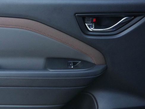 Used 2025 Subaru Forester Sport image 27