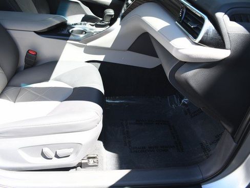 Certified 2018 Toyota Camry XLE FWD image 26
