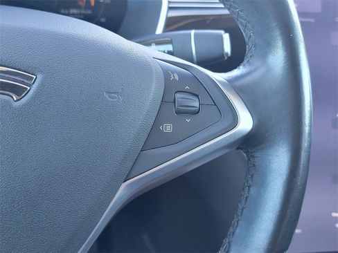 Used 2015 Tesla Model S image 31