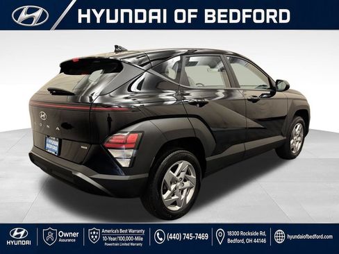 Used 2024 Hyundai Kona SE AWD/4WD image 7