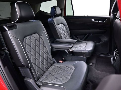 Used 2024 Volkswagen Atlas SEL Premium R-Line AWD/4WD image 48