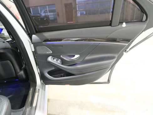 Used 2016 Mercedes-Benz S 550 Sedan image 28