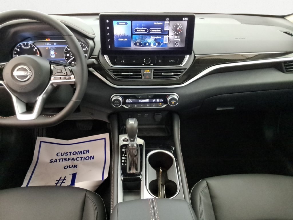 Used 2025 Nissan Altima 2.5 SR w/ SR Premium Package FWD image 13