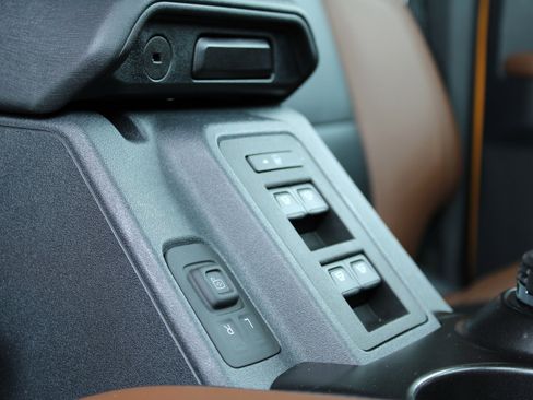 Used 2021 Ford Bronco Outer Banks image 25