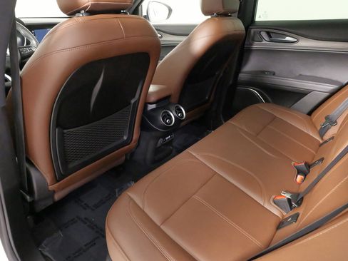 Used 2023 Alfa Romeo Stelvio Ti image 34