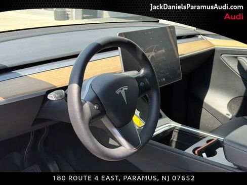 Used 2023 Tesla Model Y Long Range AWD/4WD image 10