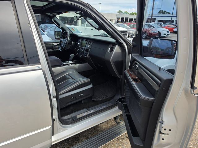 Used 2017 Ford Expedition EL Platinum AWD/4WD image 13