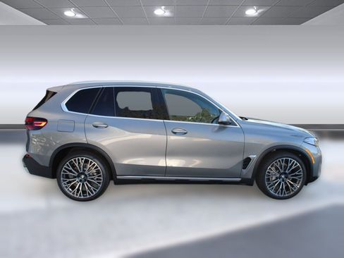 Used 2026 BMW X5 sDrive40i RWD image 8