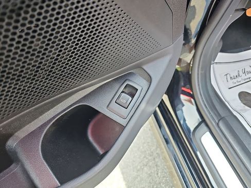 Used 2025 BMW 330i Sedan RWD image 18