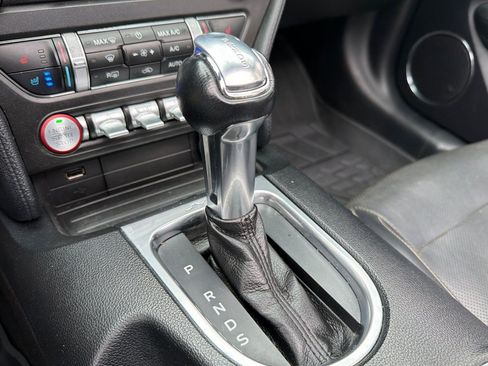 Used 2019 Ford Mustang Premium RWD image 19