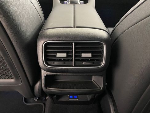 Used 2025 Mercedes-Benz GLE 350 4MATIC image 29