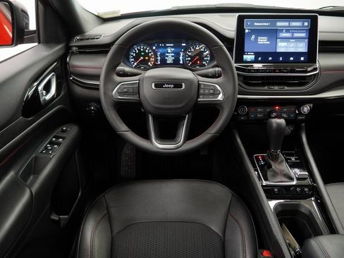 Certified 2024 Jeep Compass Trailhawk image 27