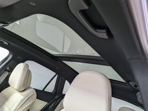 New 2026 Mercedes-Benz GLC 300 image 10