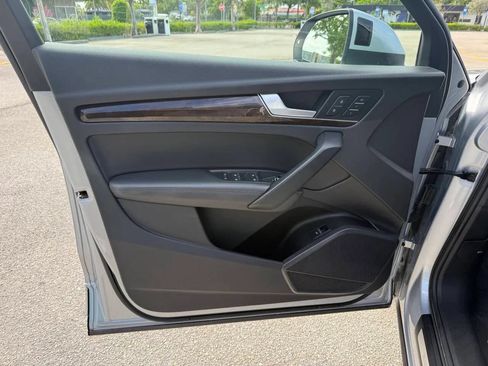 Used 2019 Audi Q5 2.0T Premium Plus AWD/4WD image 15