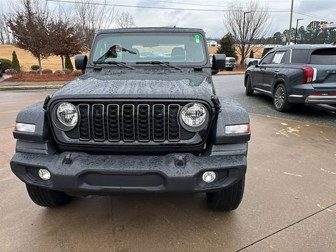 Used 2024 Jeep Wrangler Sport image 3