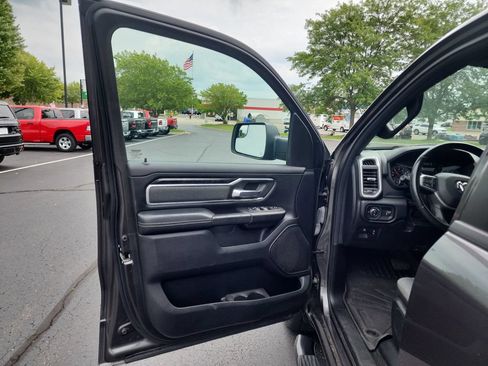 Used 2022 RAM 1500 Big Horn AWD/4WD image 14