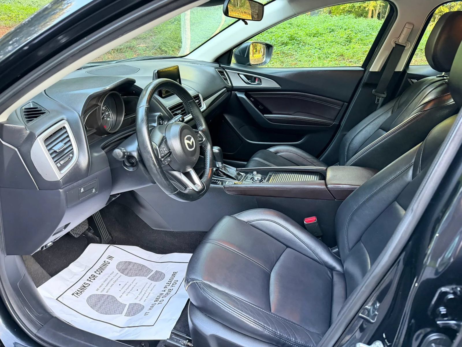 Used 2018 MAZDA MAZDA3 Touring FWD image 6