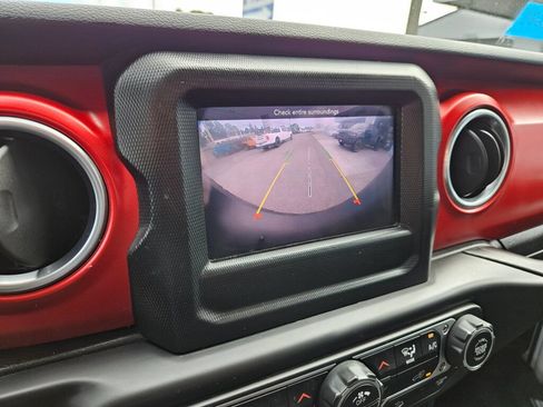 Used 2021 Jeep Wrangler Rubicon AWD/4WD image 26
